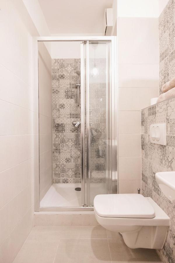 Апартаменты Stylish And Cozy Studio In The Heart Of The City Будапешт Экстерьер фото